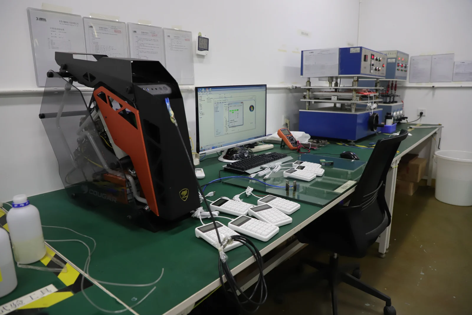 Laboratory equipment — Test laboratory 3