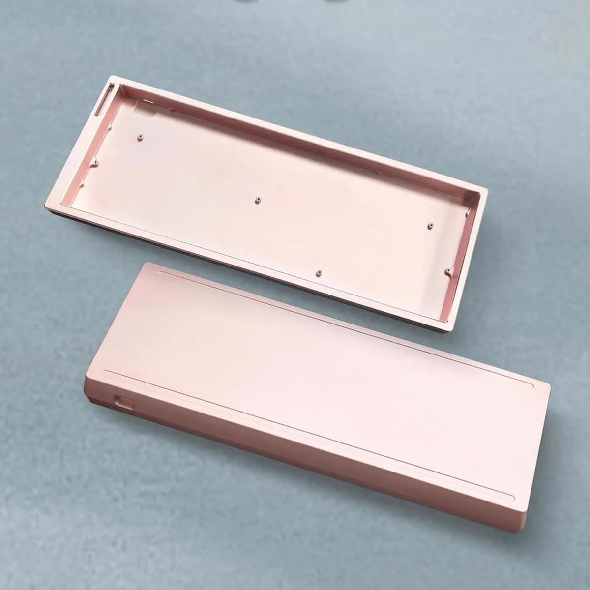 61-layout light pink aluminum keyboard case